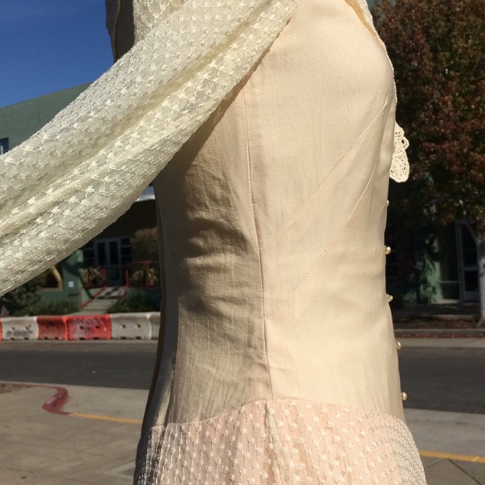 Vintage 1970’s Peaches & Cream Wedding Gown XS - Picture 12 of 16